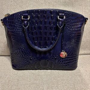 Elegant Blue Crocodile-Embossed Women's Bag